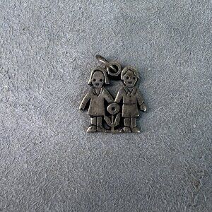 Vintage James Avery Retired Sterling Silver Holding Hands Charm
